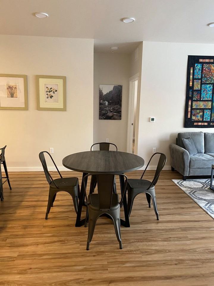 2222C Willow Dr - Photo 6 of 9