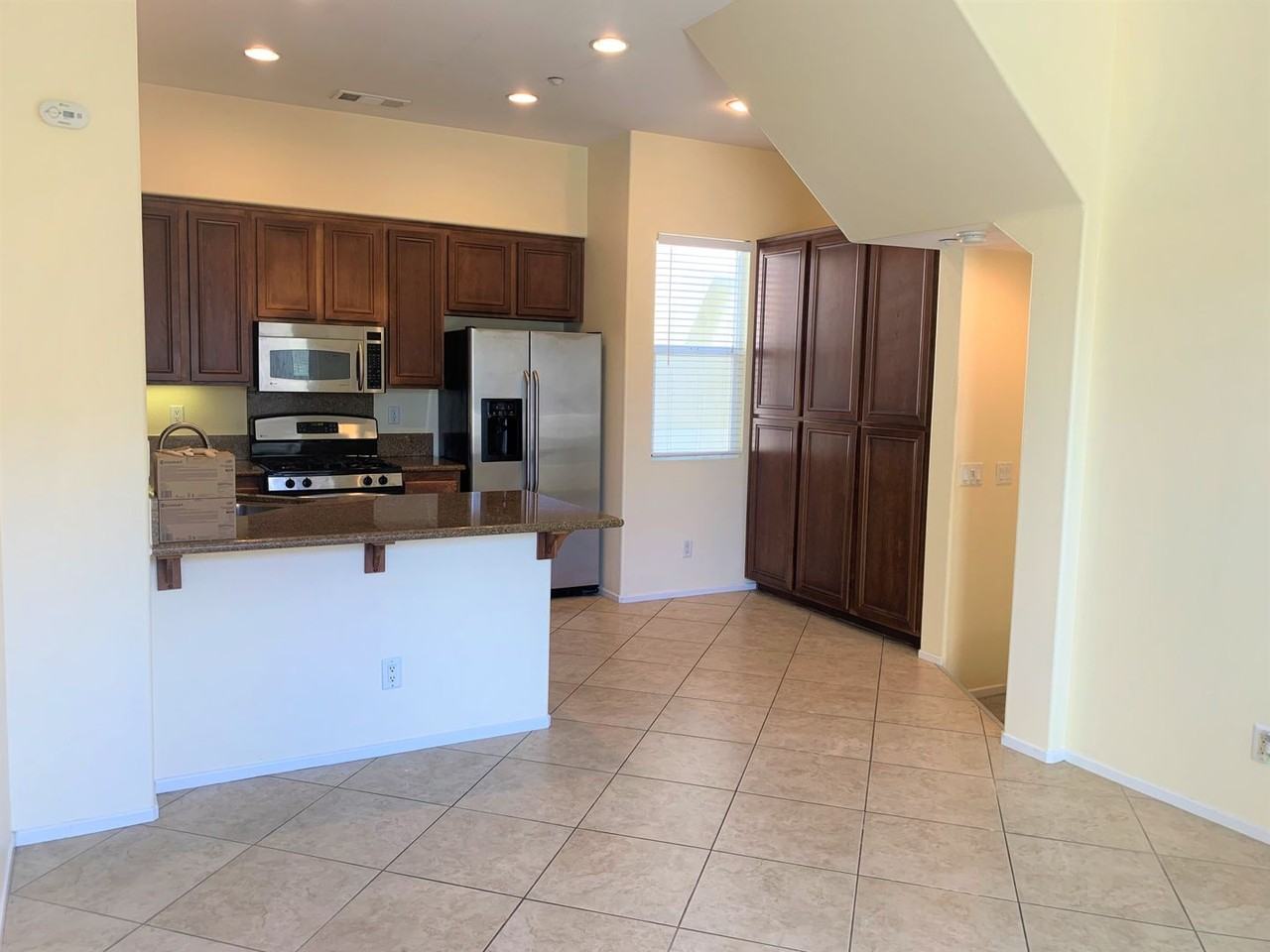 427 Almond Rd - Photo 2 of 13