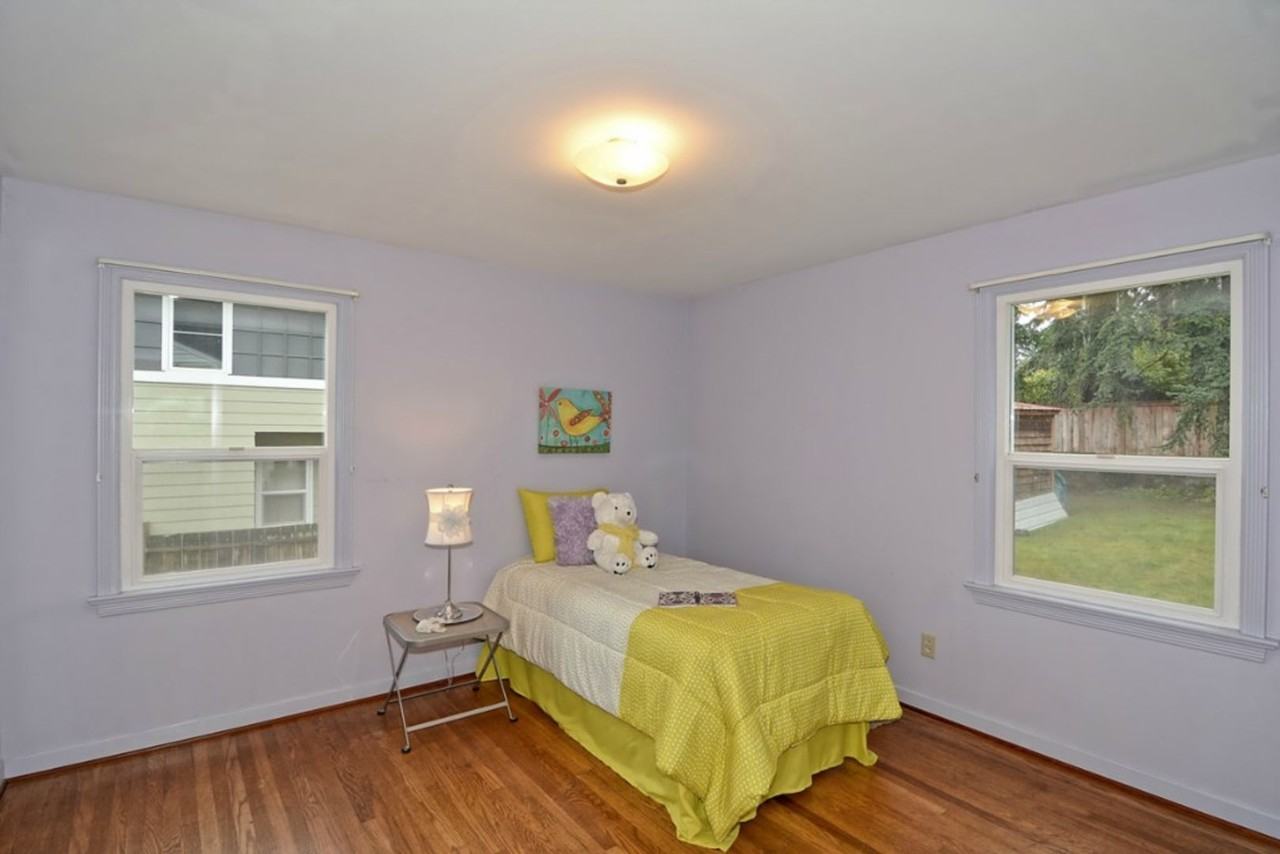 2717 Ne 90th St - Photo 4 of 28