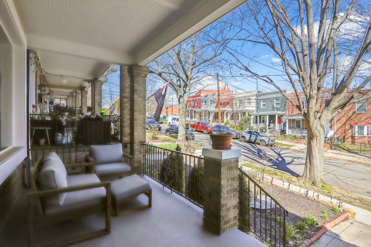 416 Longfellow St Nw - Photo 3 of 35