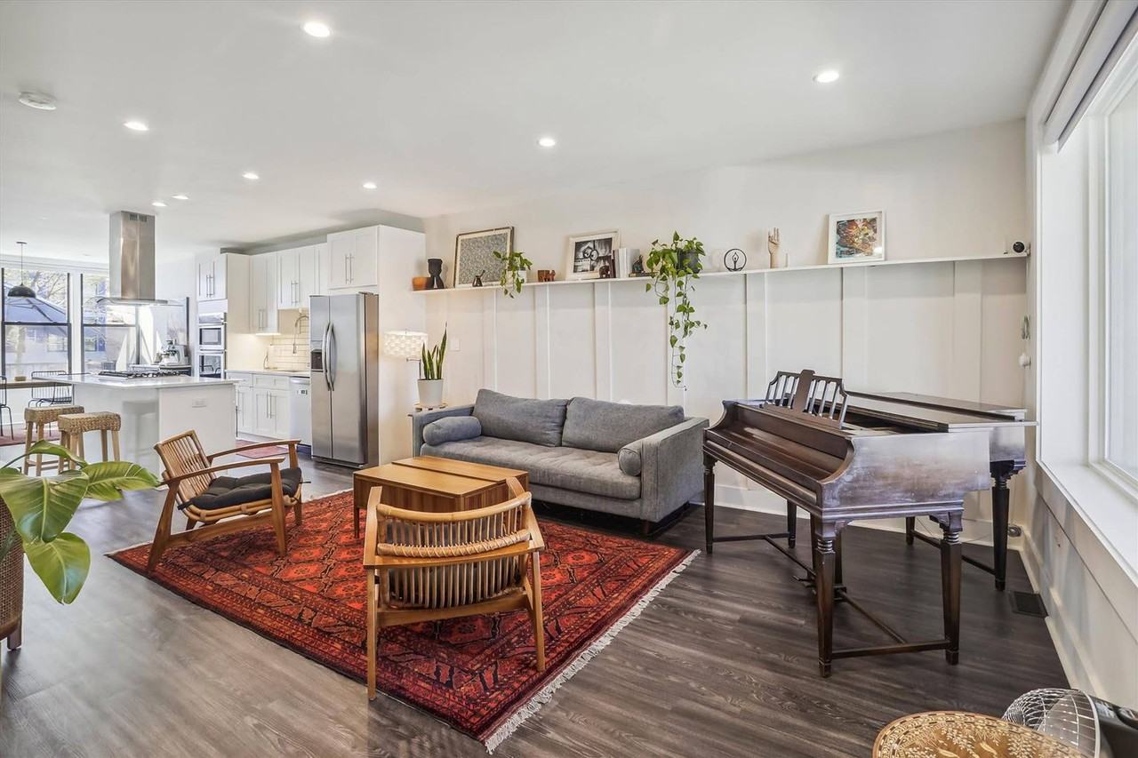 416 Longfellow St Nw - Photo 4 of 35