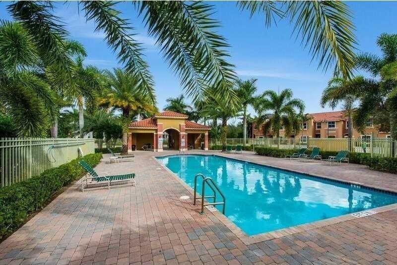 1035 Sw 144th Ave #1 - Photo 4 of 20