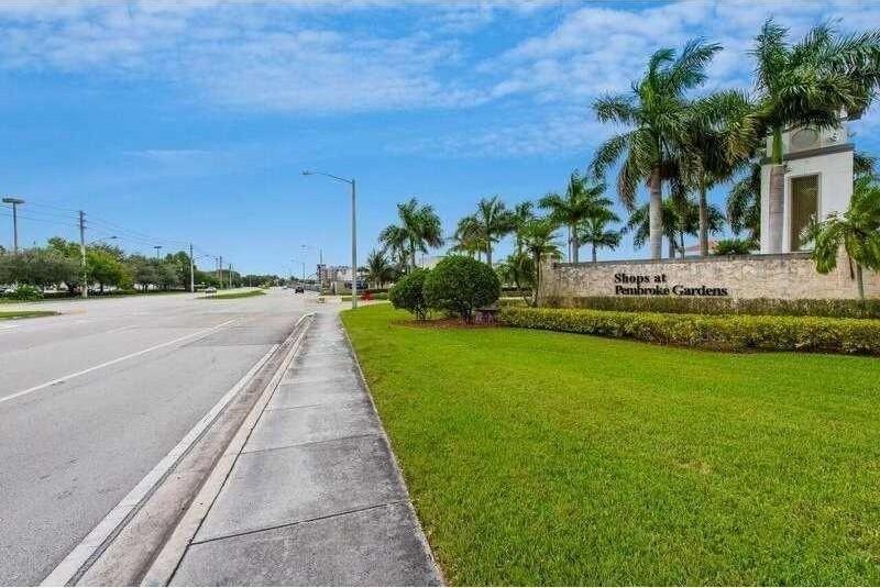 1035 Sw 144th Ave #1 - Photo 5 of 20