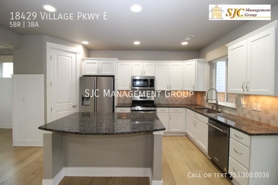 18429 Village Pkwy E - Photo 7 of 27