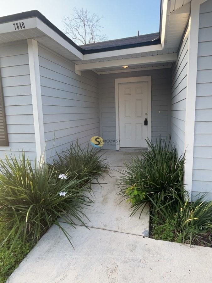 7840 Hammond Blvd - Photo 2 of 24