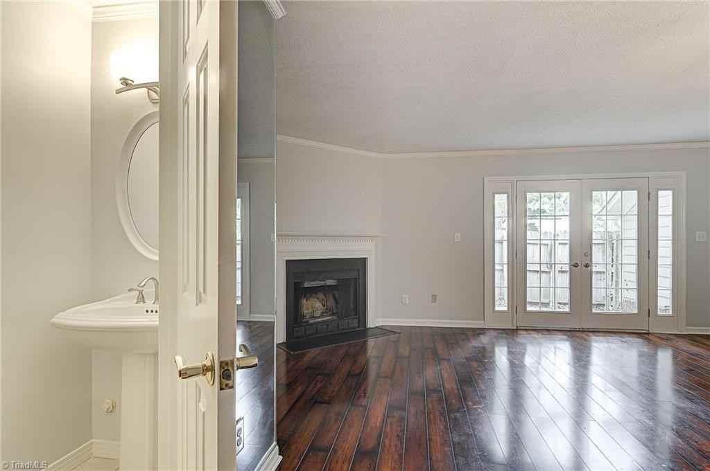 4635 Lawndale Dr #A - Photo 4 of 21