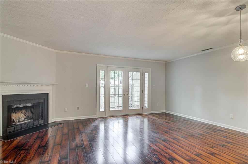 4635 Lawndale Dr #A - Photo 5 of 21