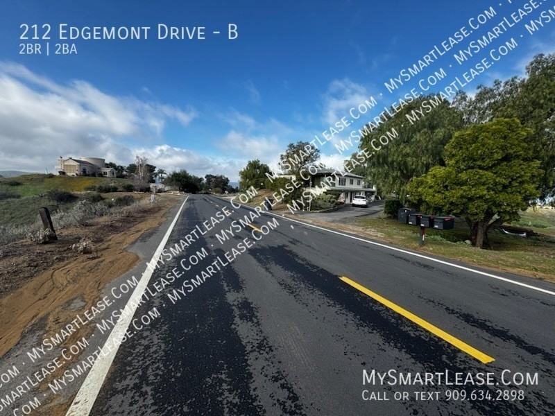 212 Edgemont Dr #B - Photo 2 of 18