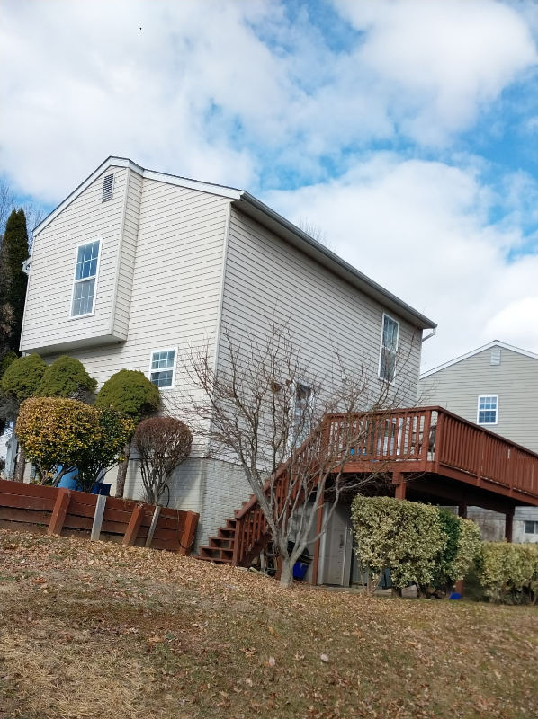 902 Hackle Dr - Photo 3 of 20