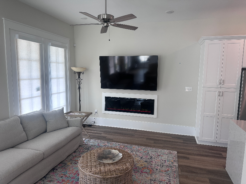 546 Howard Ave - Photo 3 of 21