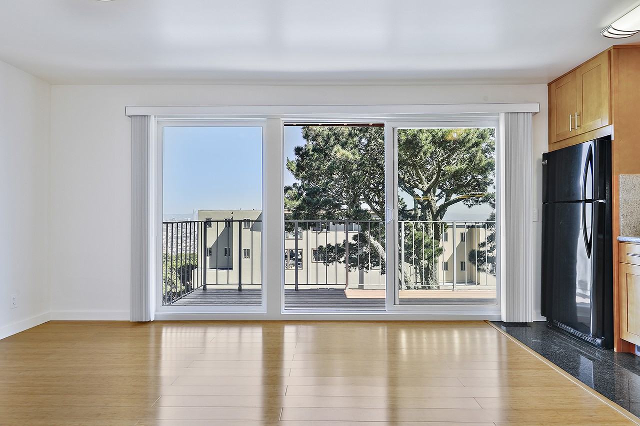 80 Crestline Drive #4