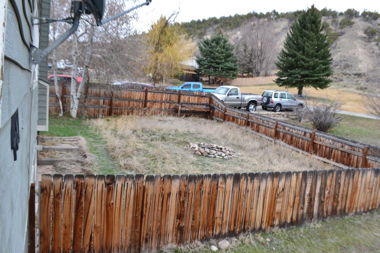 861 Whiting Road - Photo 2 of 24