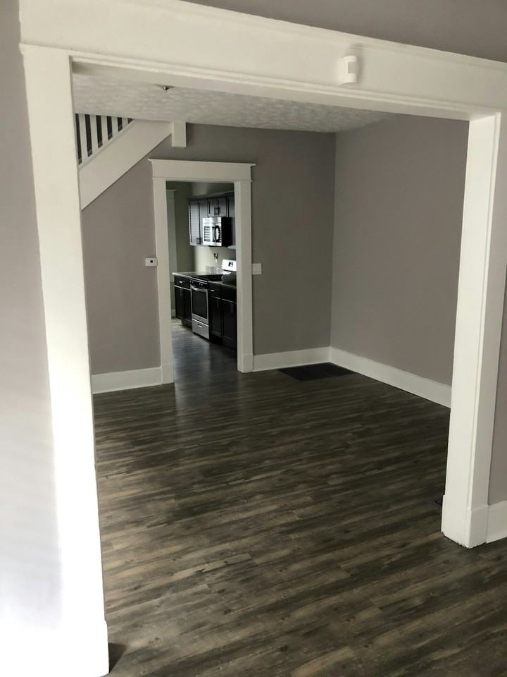 140 West 32nd Street, Unit 140 W 32nd Street - Photo 2 of 13