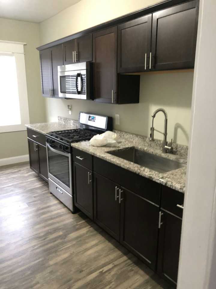 140 West 32nd Street, Unit 140 W 32nd Street - Photo 5 of 13