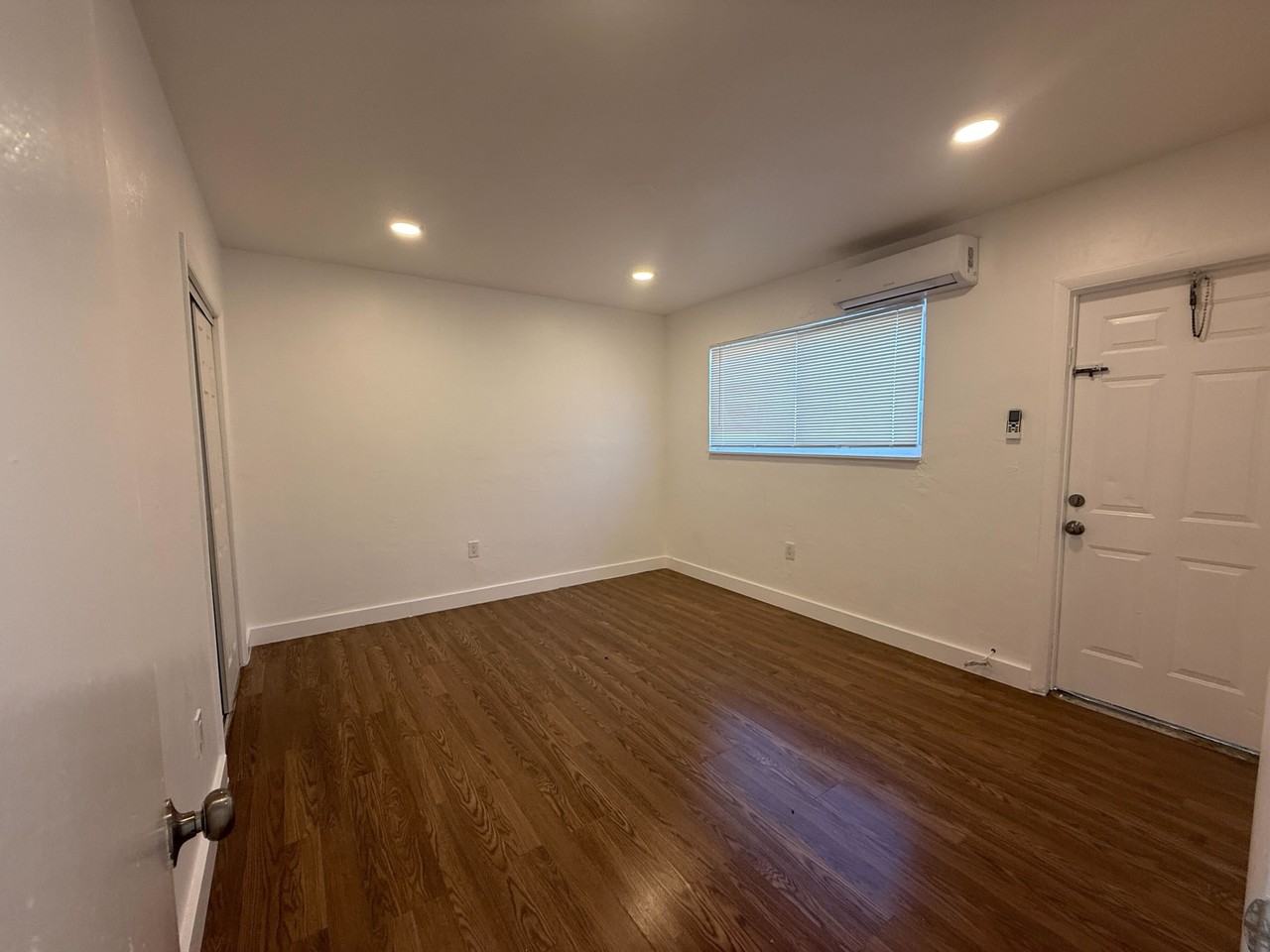 1930 Northwest 29th Street - Photo 5 of 15