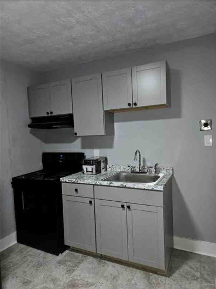 438 Mellon Street - Photo 5 of 7