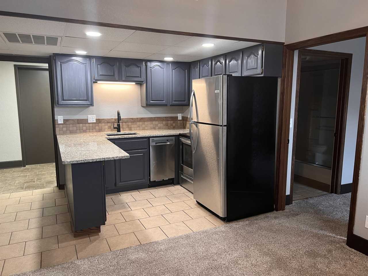 200 South Main Street - Photo 5 of 50