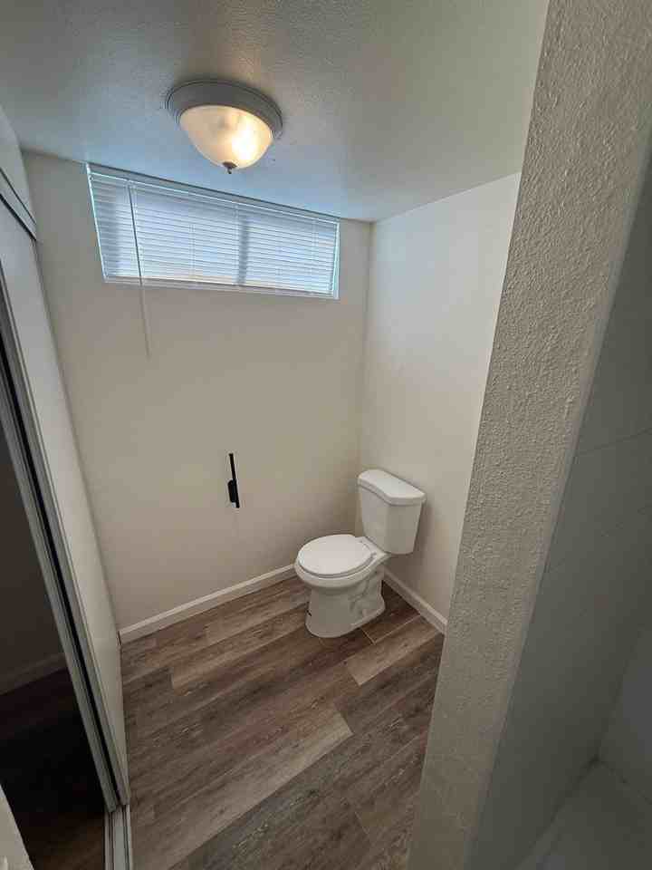 6323-6325 Marconi St - Photo 2 of 9