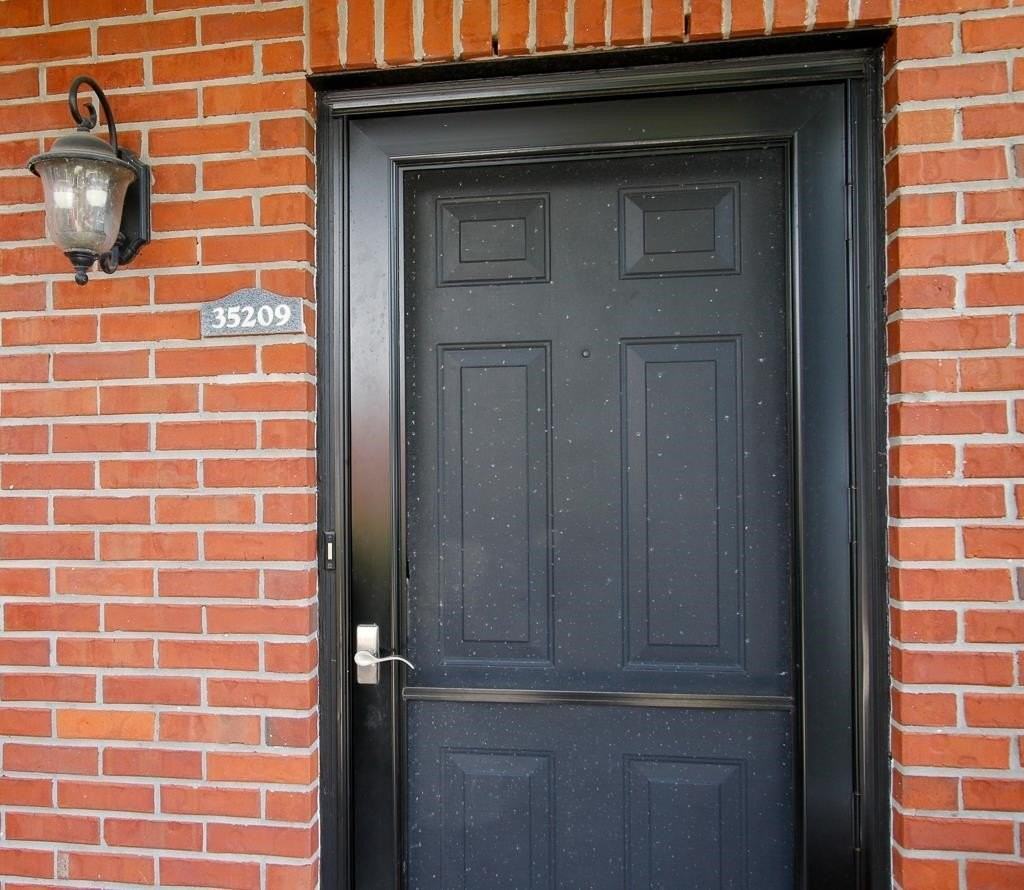 35209 Harbour Vista Cir - Photo 2 of 34