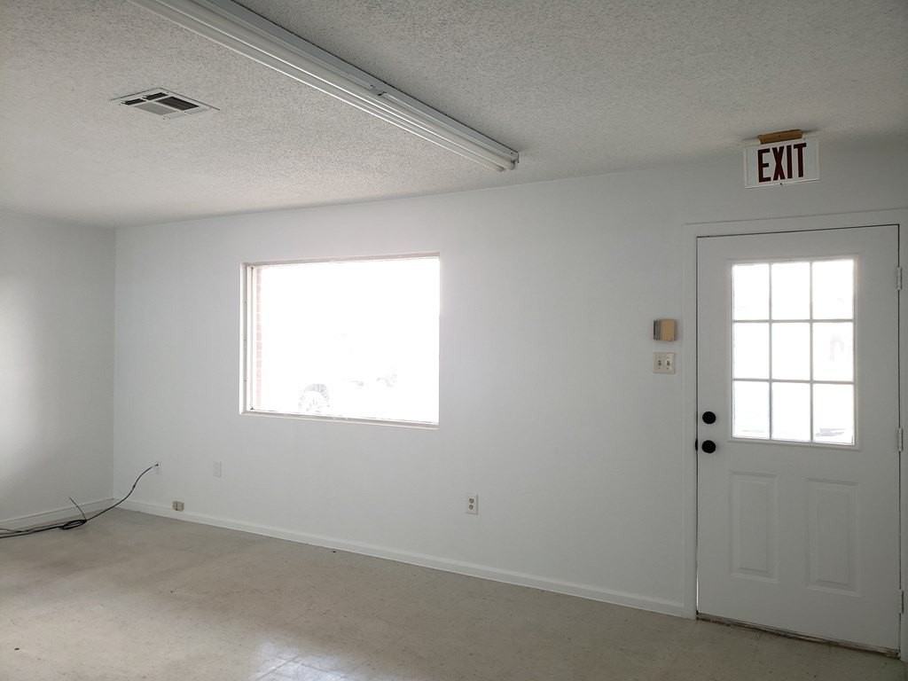 2847 El Indio Hwy - Photo 4 of 11