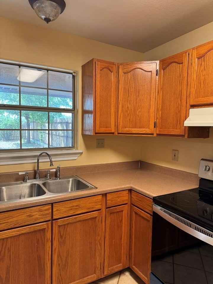 2626 Foxfire - Photo 2 of 18