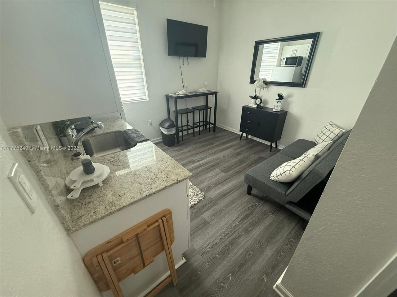 27362 Sw 132nd Ct #1 - Photo 3 of 8