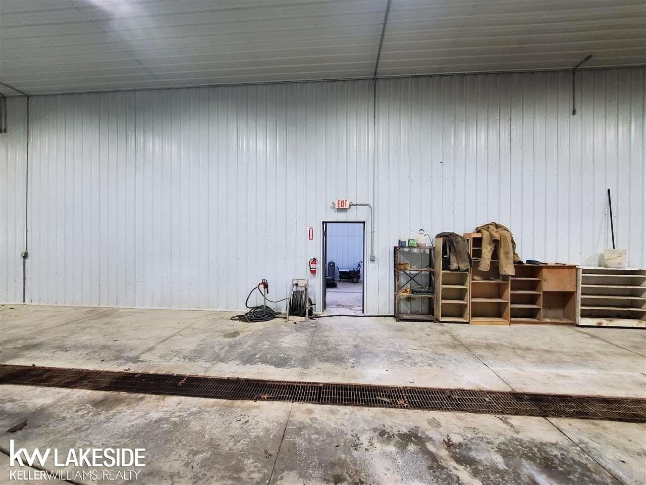 67406 Brian Dr - Photo 2 of 13