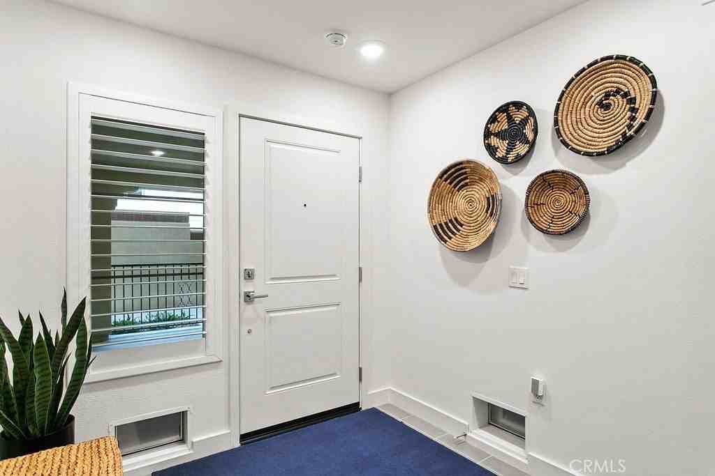 3440 Doheny Way - Photo 5 of 50