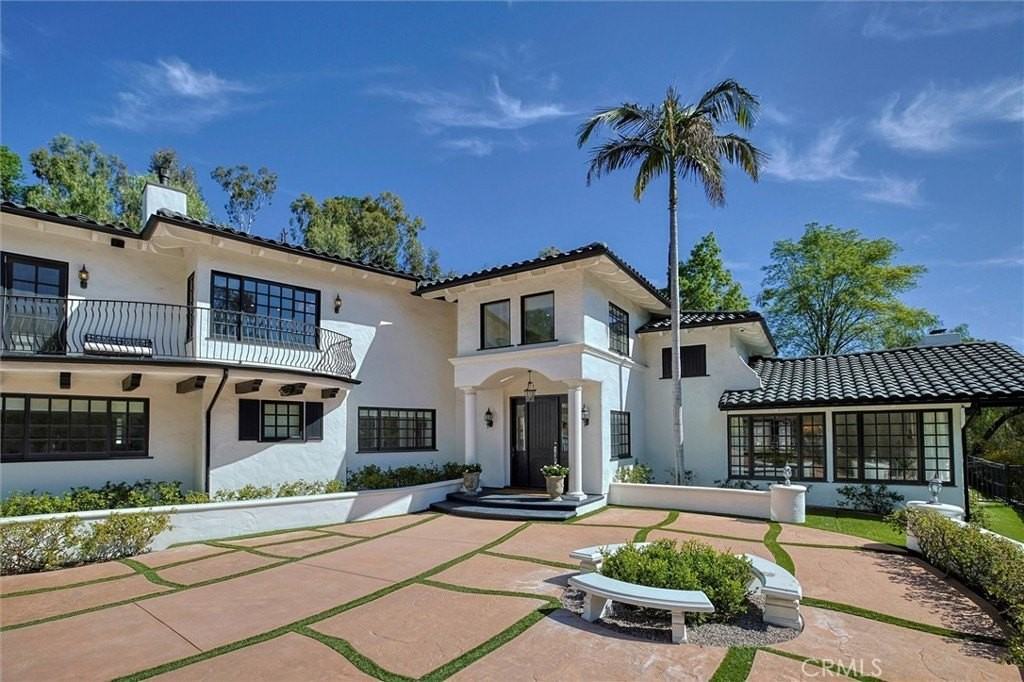 5839 Jed Smith Rd - Photo 2 of 46