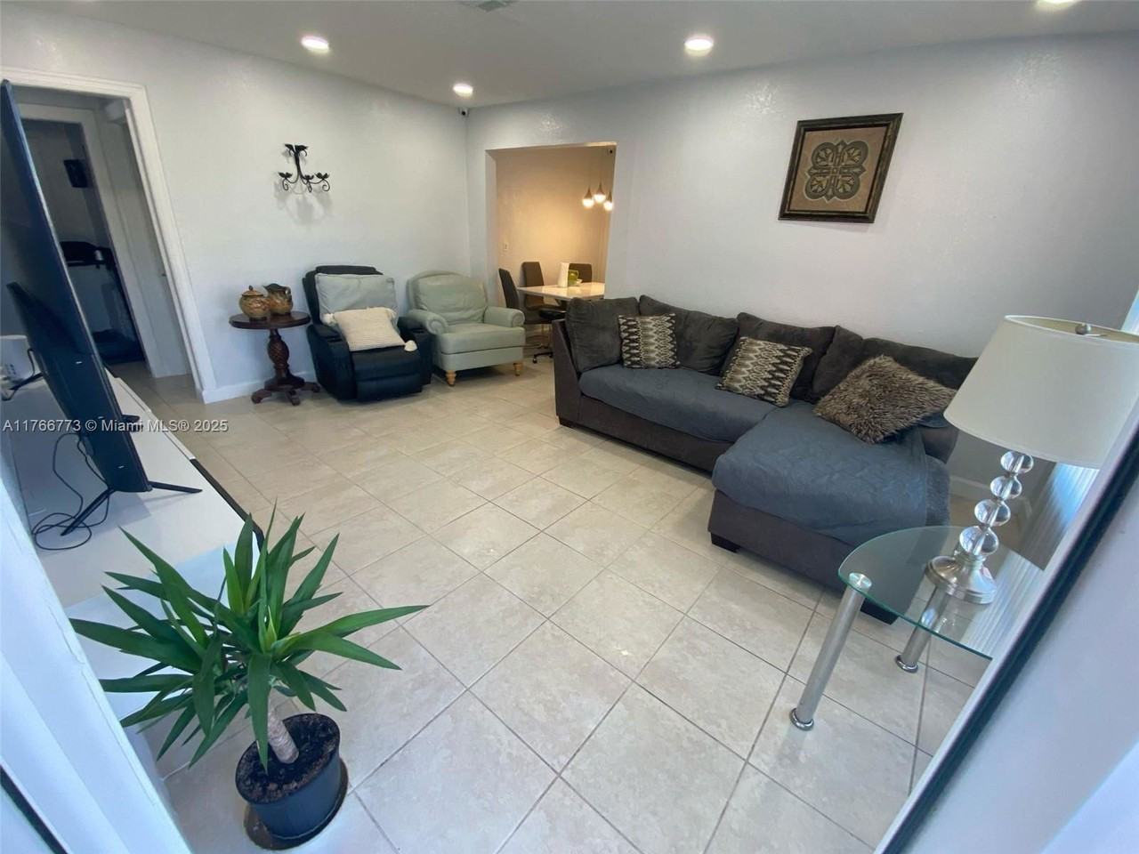 7110 Hope St #2 - Photo 3 of 8