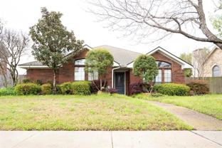 1040 Monarch Dr - Photo 1 of 1