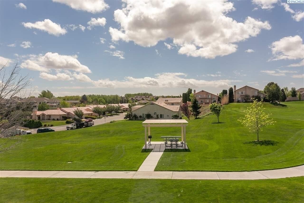 8621 W Skagit Ave - Photo 4 of 23