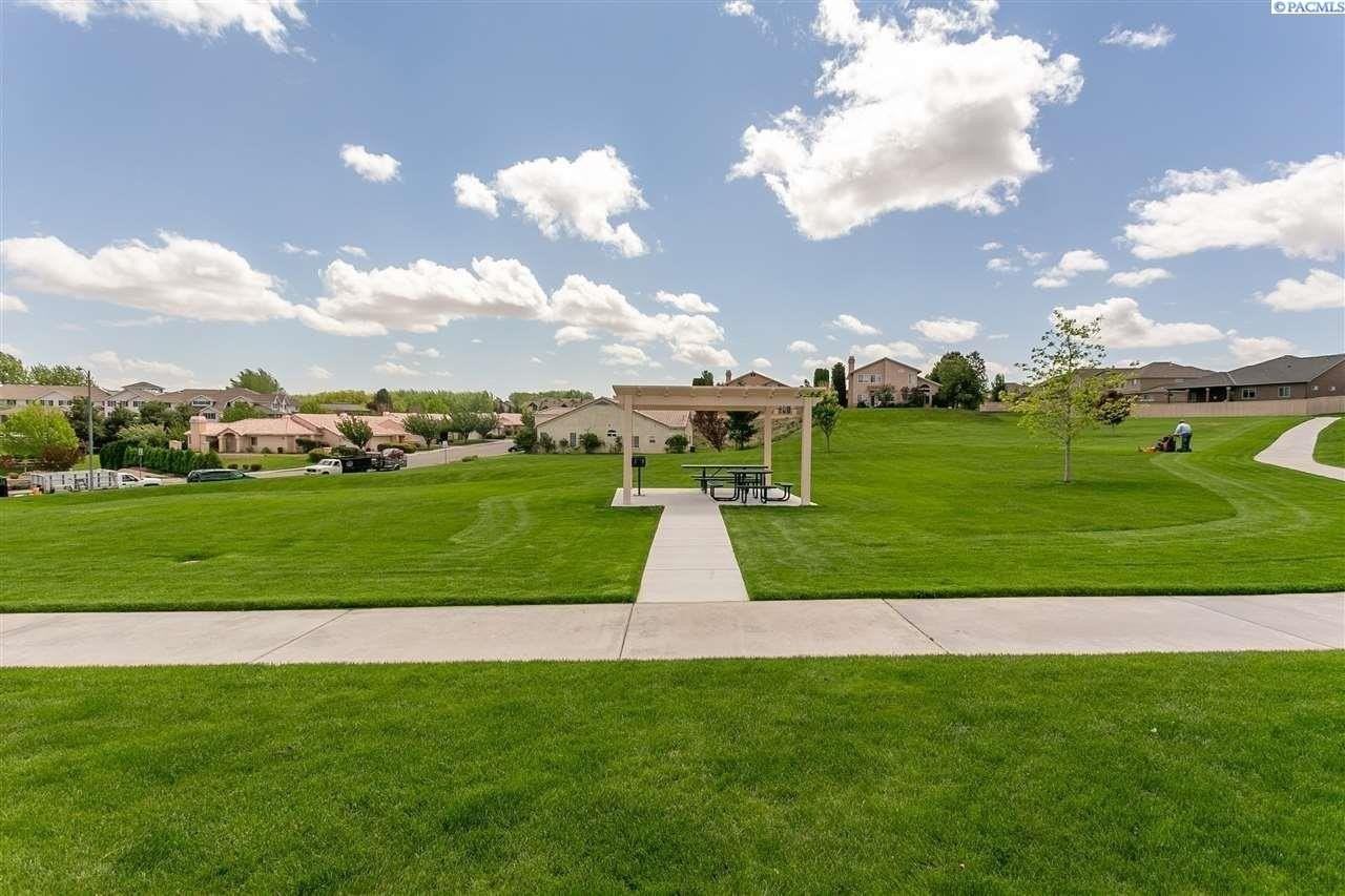 8621 W Skagit Ave - Photo 5 of 23