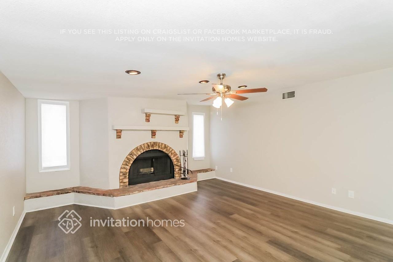 3933 W Carol Ave - Photo 3 of 16