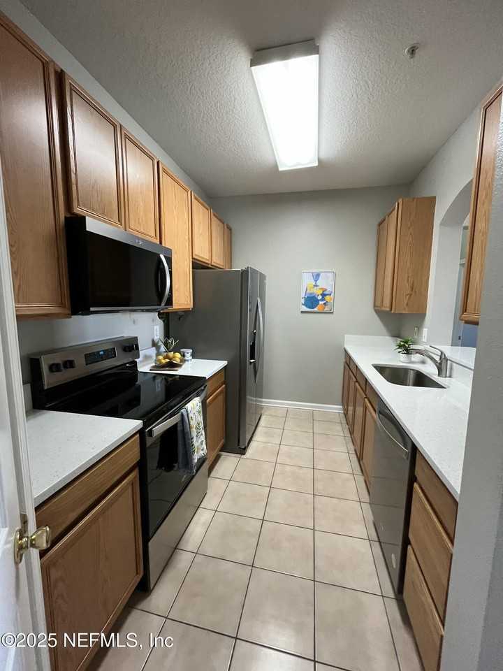 7990 Baymeadows Rd E ##907 - Photo 7 of 29