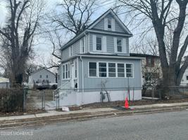 featured image of 405 Myrtle Ave
