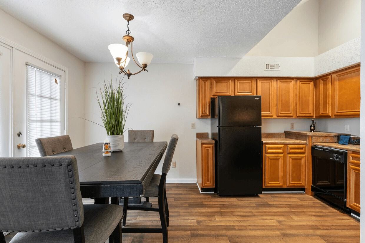 Bristol Downs - Photo 4 of 36