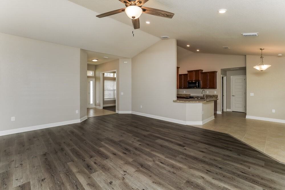 2378 Dog Leg Ct - Photo 3 of 16