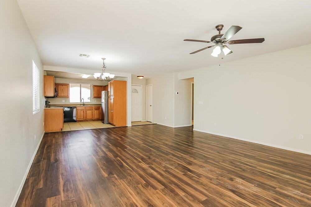 7312 S 37th Gln - Photo 4 of 16