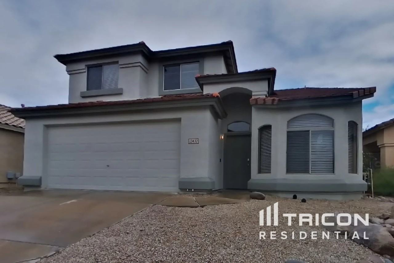 12432 12432 W Orange Drive Litchfield Park AZ - Photo 2 of 17