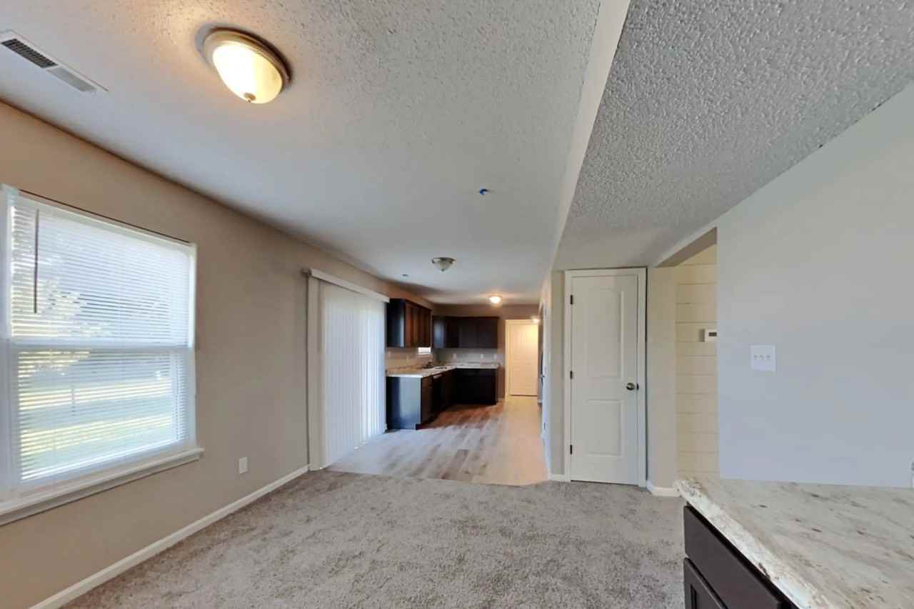 1582 Tulip Court Franklin IN - Photo 2 of 16