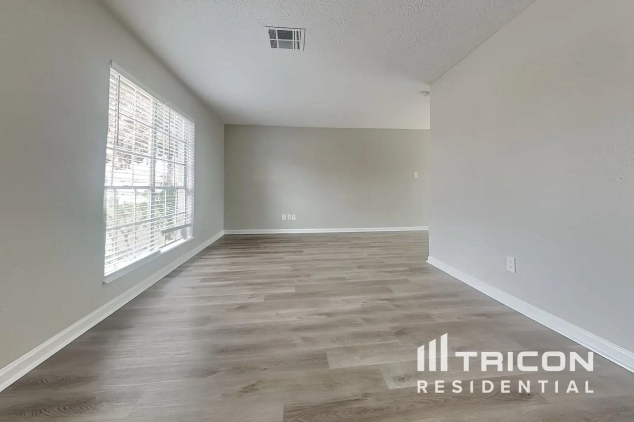 12230 Haraldson Forest Drive Houston TX - Photo 2 of 14