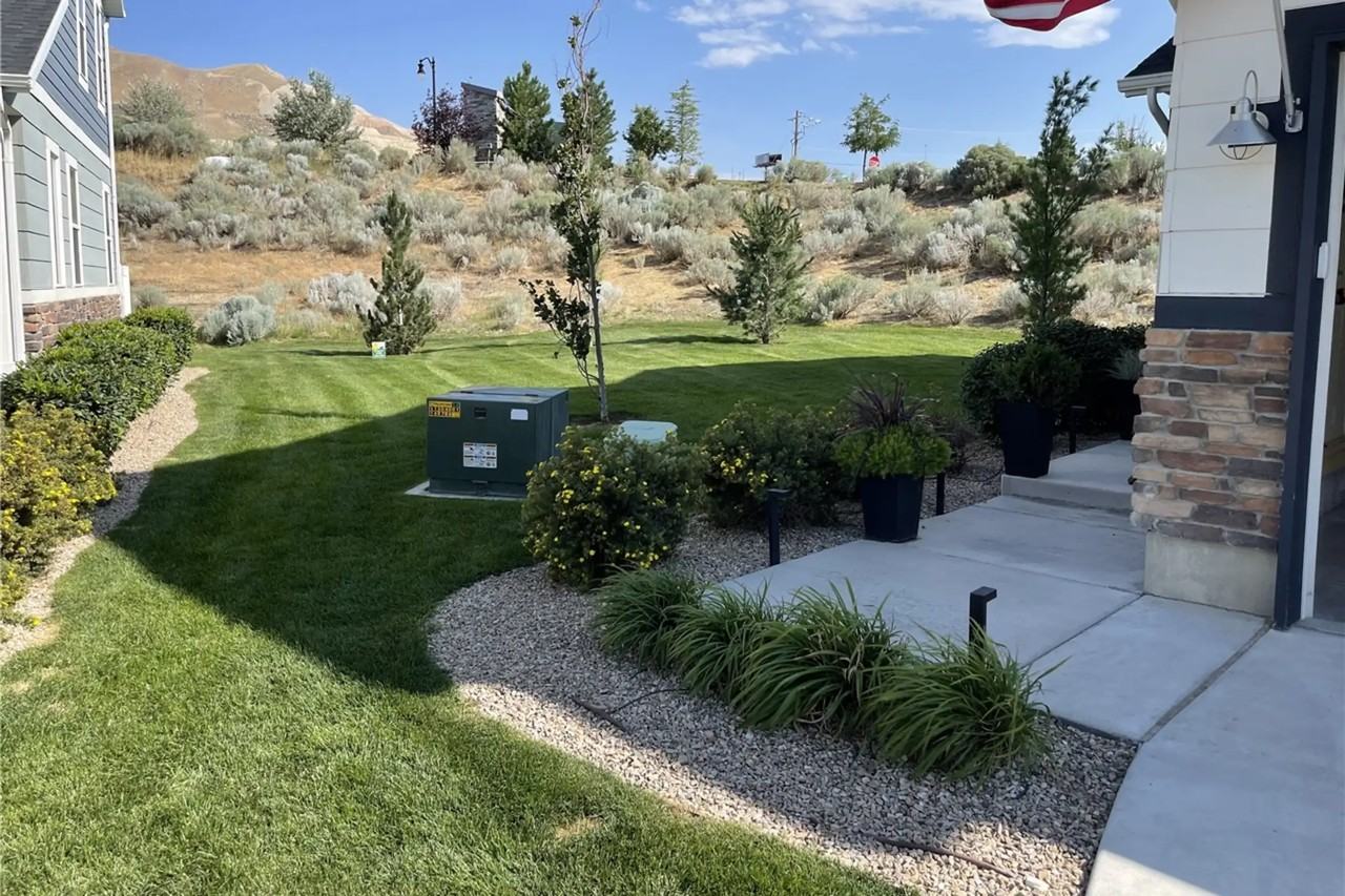 741 W Gallant Dr - Photo 3 of 45