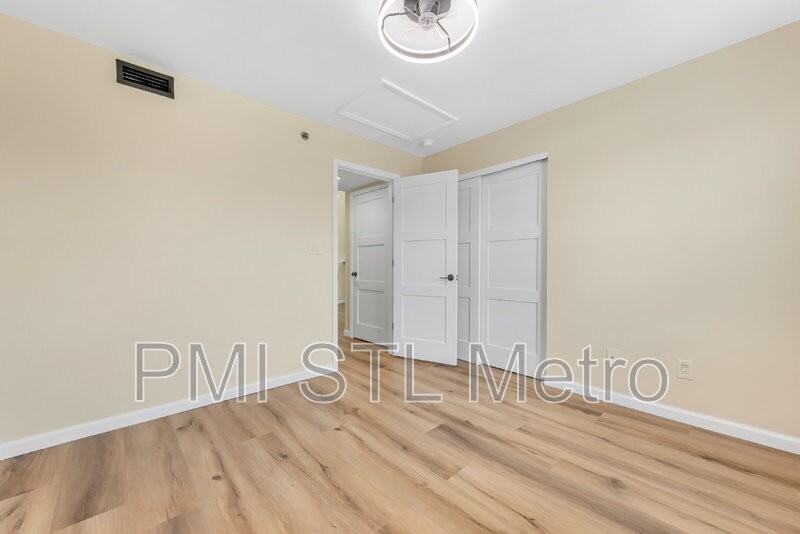 6303 Spring River Dr - Photo 7 of 39