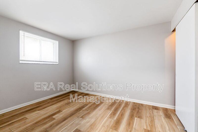 3400 Camp Chase Dr #2B - Photo 5 of 16