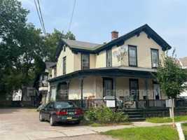 featured image of 16 Loomis St