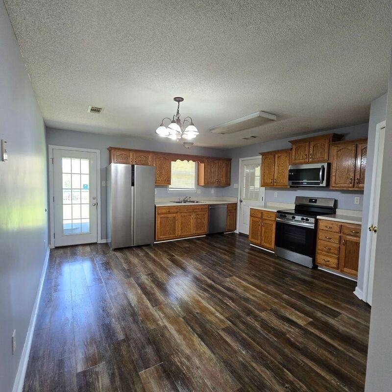 198 Rosalind Way - Photo 2 of 10