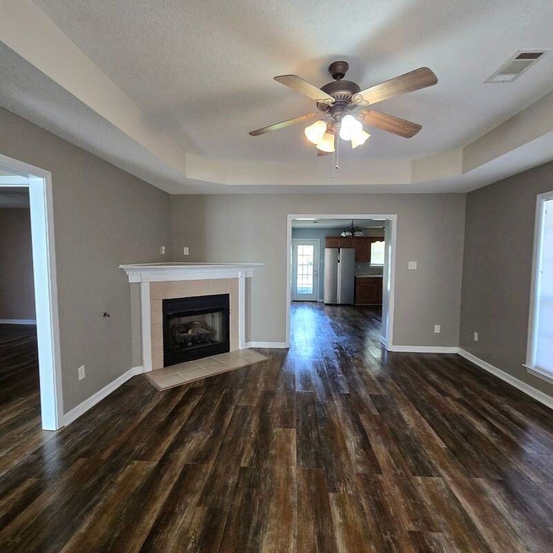 198 Rosalind Way - Photo 3 of 10