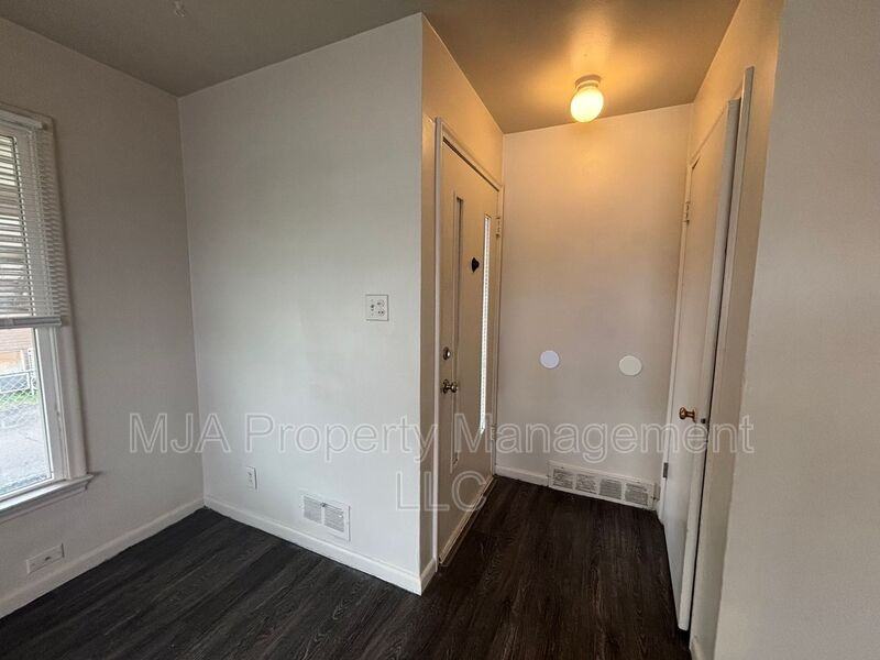 738 W Wasatch St - Photo 4 of 16
