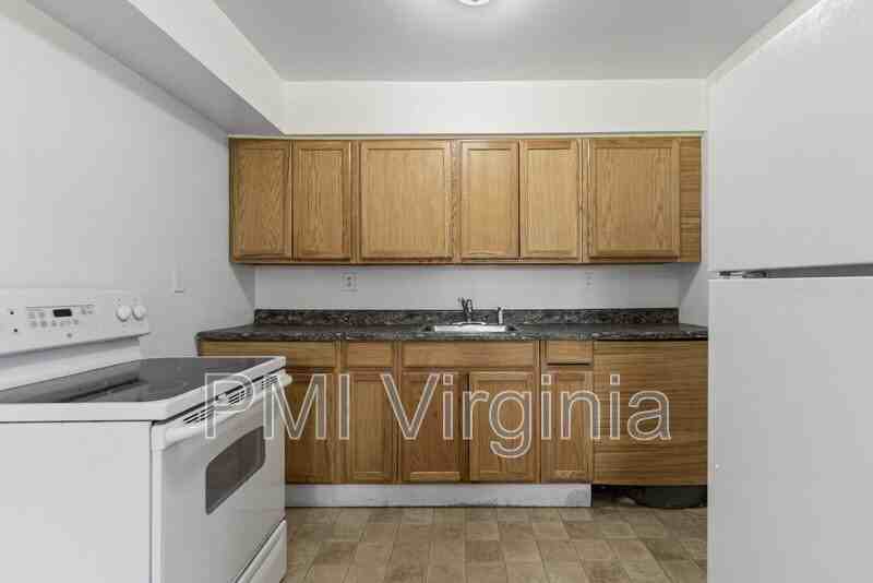 2421 Courtney Ave #3 - Photo 2 of 14